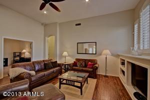 4830 E Robin Ln, Phoenix, AZ 85054 photo 8