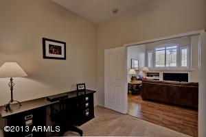4830 E Robin Ln, Phoenix, AZ 85054 photo 21