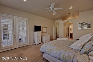 4830 E Robin Ln, Phoenix, AZ 85054 photo 25