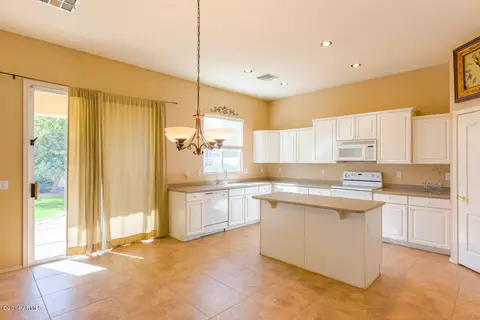 3159 E Cullumber St, Gilbert, AZ 85234 photo 7
