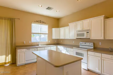 3159 E Cullumber St, Gilbert, AZ 85234 photo 8