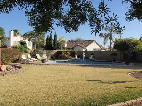 1009 E Hearne Way, Gilbert, AZ 85234 photo 1