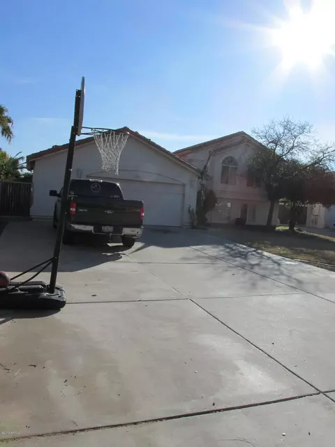 1009 E Hearne Way, Gilbert, AZ 85234 photo 4
