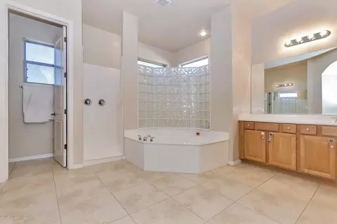 3144 S Colonial St, Gilbert, AZ 85295 photo 16