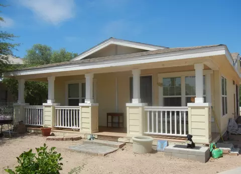 2534 E Behrend Dr, Phoenix, AZ 85050 photo 1