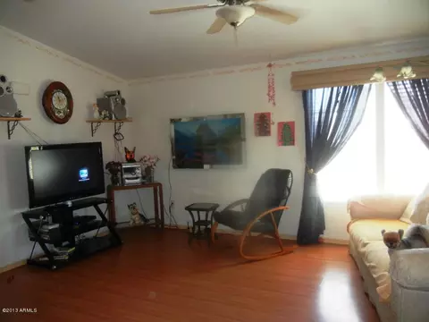2534 E Behrend Dr, Phoenix, AZ 85050 photo 4