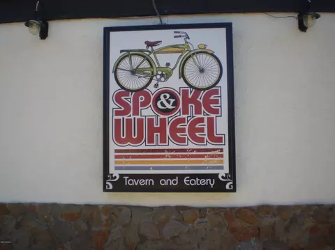 17 E Loma Ln, Phoenix, AZ 85020 photo 3