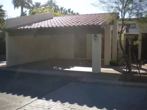 17 E Loma Ln, Phoenix, AZ 85020 photo 4