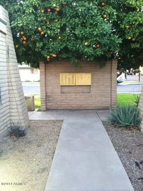 417 S Mitchell Dr, Tempe, AZ 85281 photo 4