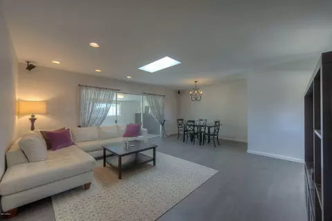 3013 N 55th Pl, Phoenix, AZ 85018 photo 8