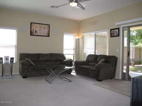 1431 E Ian Dr, Phoenix, AZ 85042 photo 3