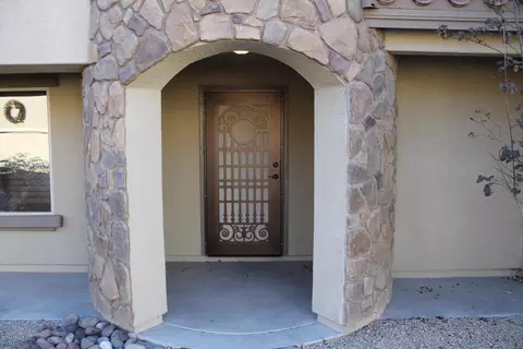 2261 E Cochise Ave, Apache Junction, AZ 85119 photo 3