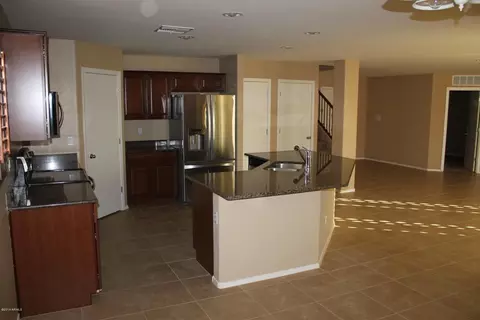 2261 E Cochise Ave, Apache Junction, AZ 85119 photo 12
