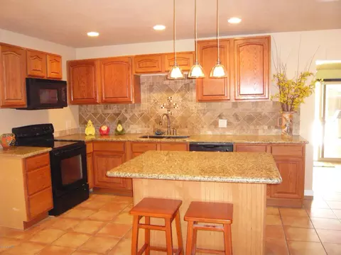 131 W Rawhide Ave, Gilbert, AZ 85233 photo 9