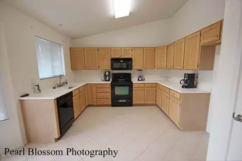6533 E Menlo St, Mesa, AZ 85215 photo 5