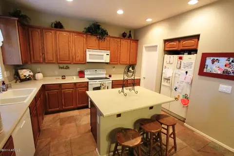2000 S Falcon Dr, Gilbert, AZ 85295 photo 7