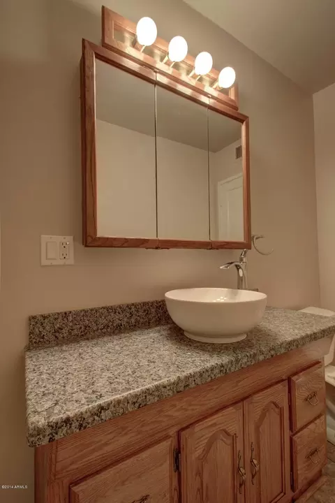 9620 N 3rd Dr, Phoenix, AZ 85021 photo 11