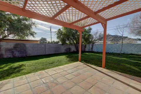 9620 N 3rd Dr, Phoenix, AZ 85021 photo 24