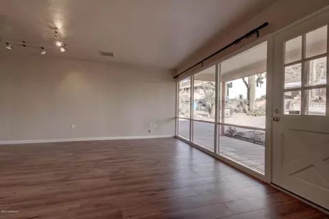 9620 N 3rd Dr, Phoenix, AZ 85021 photo 8