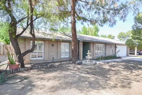 131 E Sharon Ave, Phoenix, AZ 85022 photo 1
