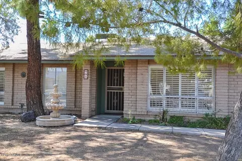 131 E Sharon Ave, Phoenix, AZ 85022 photo 2