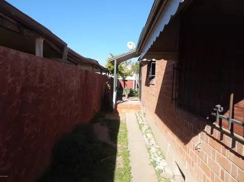 1910 E Brill St, Phoenix, AZ 85006 photo 7