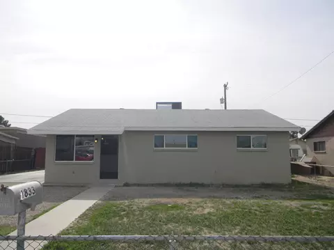 1833 E Sunland Ave, Phoenix, AZ 85040 photo 2