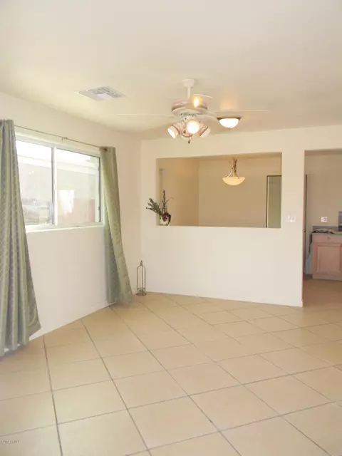 1833 E Sunland Ave, Phoenix, AZ 85040 photo 4