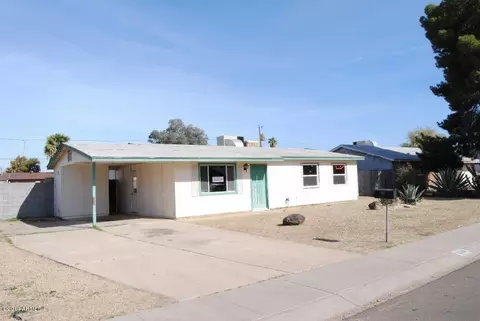 3326 E Claire Dr, Phoenix, AZ 85032 photo 4