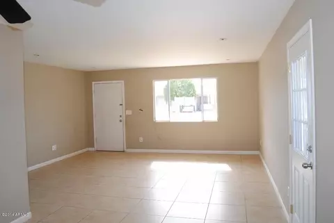 3326 E Claire Dr, Phoenix, AZ 85032 photo 5