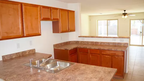 3121 E Mobile Ln, Phoenix, AZ 85040 photo 10