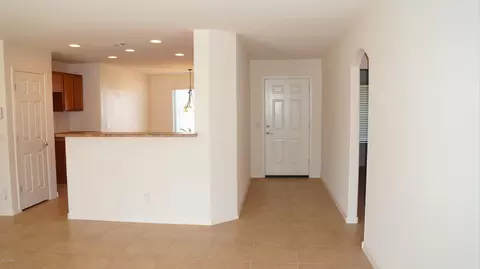 3121 E Mobile Ln, Phoenix, AZ 85040 photo 6