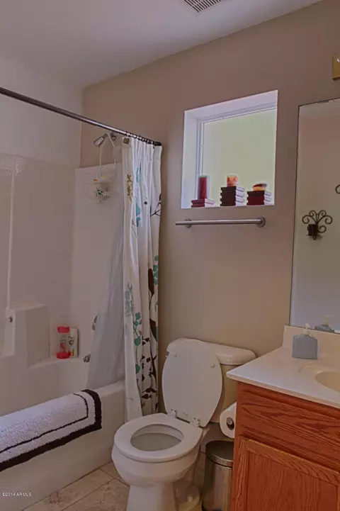 3259 E Kerry Ln, Phoenix, AZ 85050 photo 9