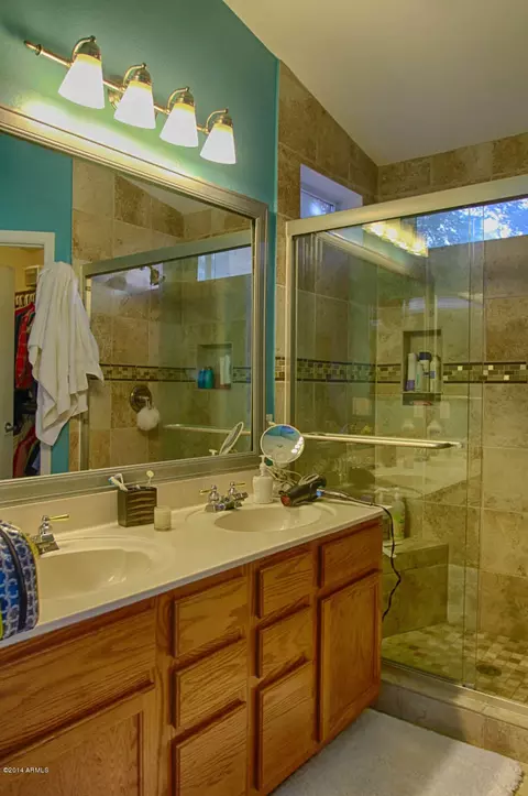 3259 E Kerry Ln, Phoenix, AZ 85050 photo 13