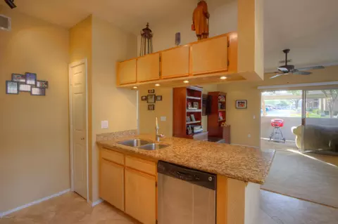 2155 E Liberty Ln #117, Phoenix, AZ 85048 photo 8