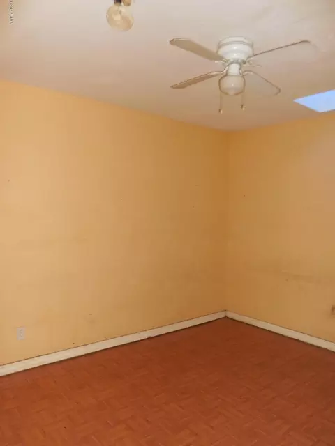 3350 E Pierce St, Phoenix, AZ 85008 photo 7