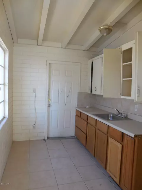 2646 E Roosevelt St, Phoenix, AZ 85008 photo 4