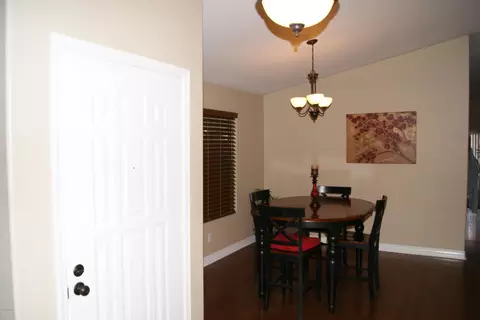 2315 E Pinto Dr, Gilbert, AZ 85296 photo 3