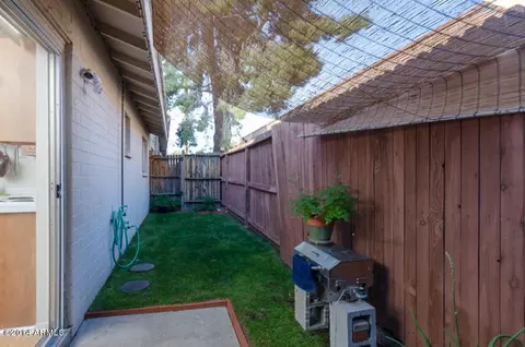 3630 E Monterosa St, Phoenix, AZ 85018 photo 16