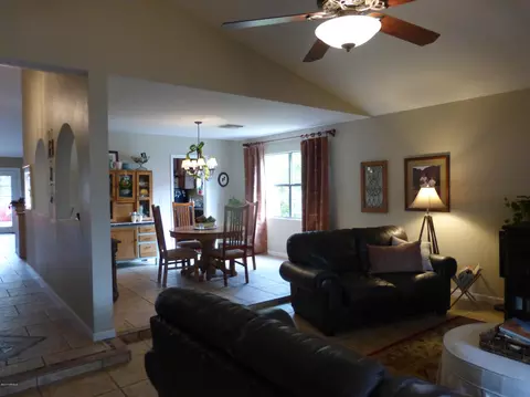 12431 S 38th Pl, Phoenix, AZ 85044 photo 6