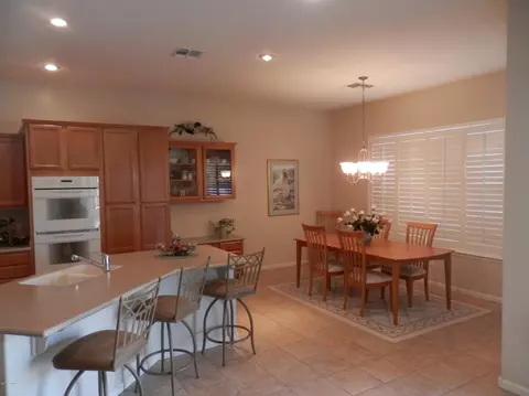 696 E Vermont Dr, Gilbert, AZ 85295 photo 4
