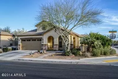 4067 E Clubview Dr, Gilbert, AZ 85298 photo 2