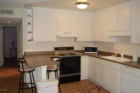 5525 E Thomas Rd #D4, Phoenix, AZ 85018 photo 2