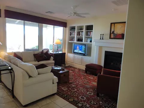 4248 E Carob Dr, Gilbert, AZ 85298 photo 4