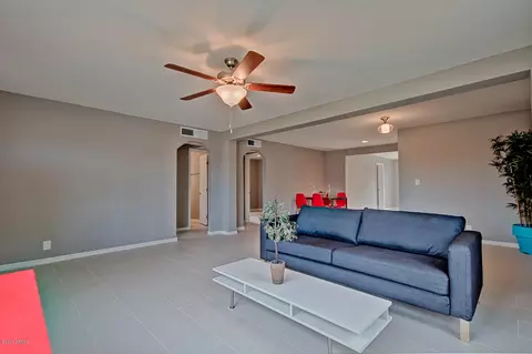 1037 E Clarendon Ave, Phoenix, AZ 85014 photo 6