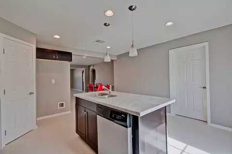 1037 E Clarendon Ave, Phoenix, AZ 85014 photo 16