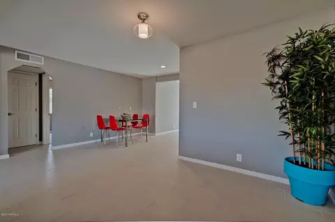 1037 E Clarendon Ave, Phoenix, AZ 85014 photo 11