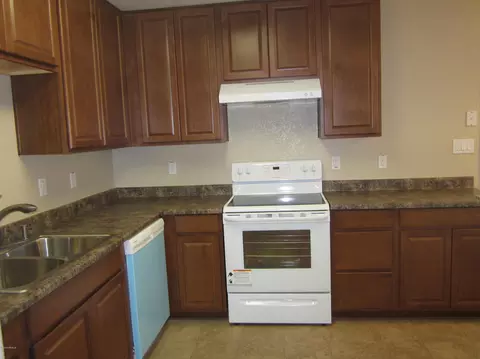 4102 E Grove St, Phoenix, AZ 85040 photo 5
