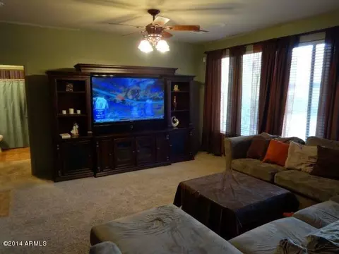 1669 E Iris Dr, Chandler, AZ 85286 photo 4