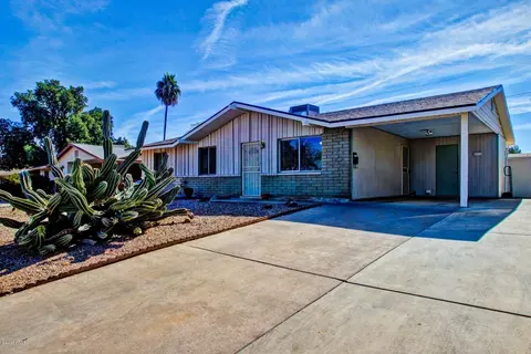 2231 Everett Dr, Phoenix, AZ 85022 photo 2